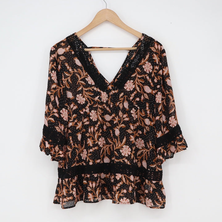 DR2 Blouse Womens Medium Black Floral Crochet Lace Trim Excellent