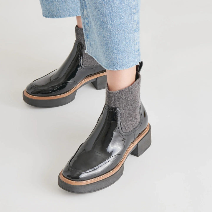 Dolce Vita Black Patent Leather Sock Chelsea Platform Boots Grey Knit Size 6