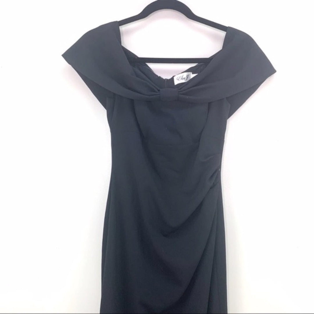 ELIZA J KNOT FRONT OFF THE SHOULDER MAXI DRESS
