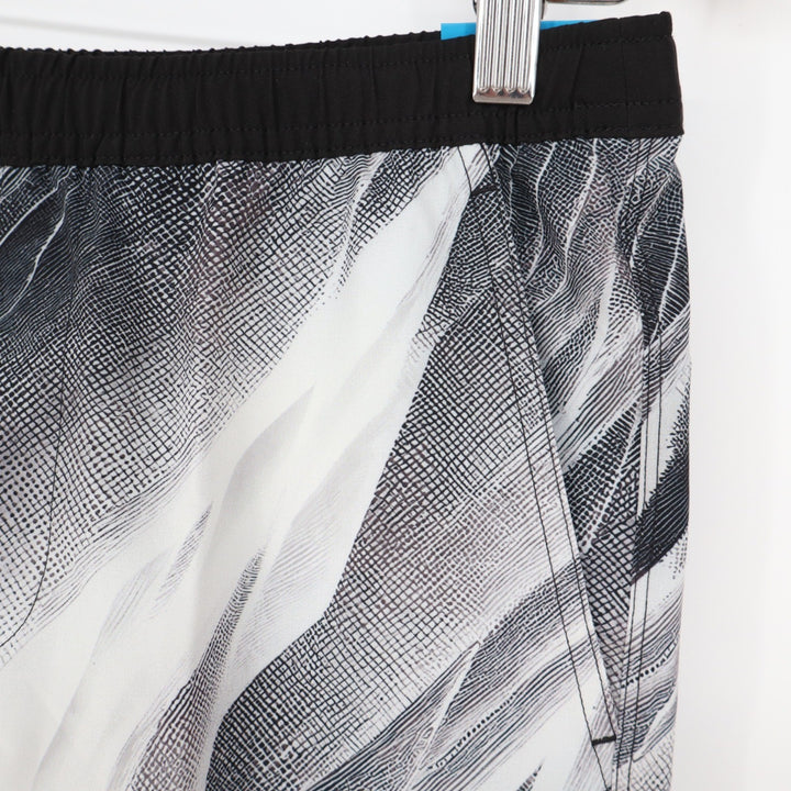 DSG Boys Agility Short Print Pure White AI Formation Black White Large 14-16 NEW
