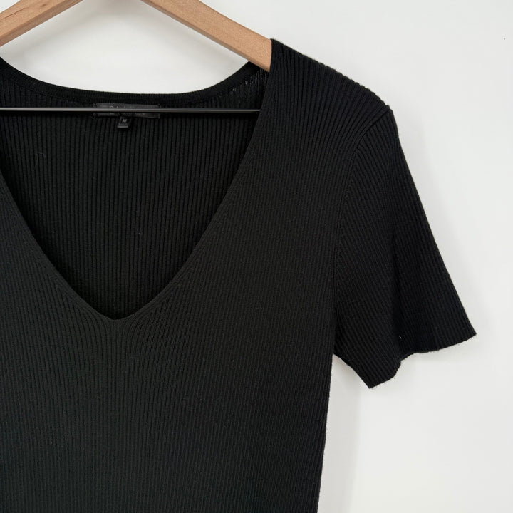 21 Main Black Ribbed Knit Top Medium Short Sleeve V-Neck Casual Basic
