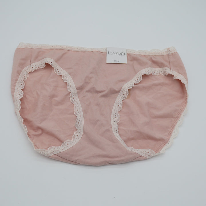 B.tempt'd by Wacoal Inspired Eyelet Bikini Panty Womens 6-M Pink Scalloped Lace