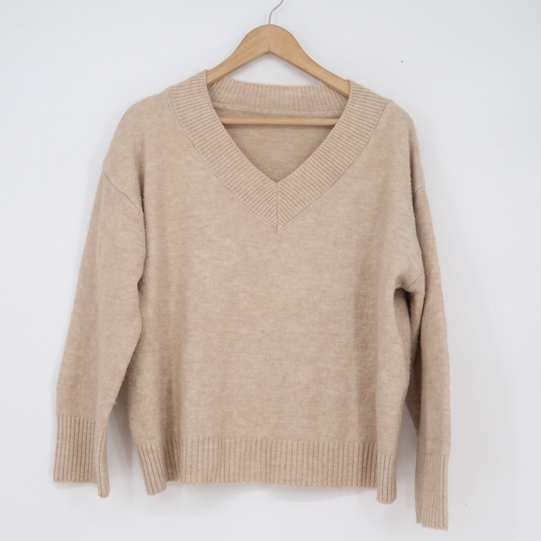 Tan Beige V-Neck Knit Pullover Sweater Relaxed Fit Long Sleeve