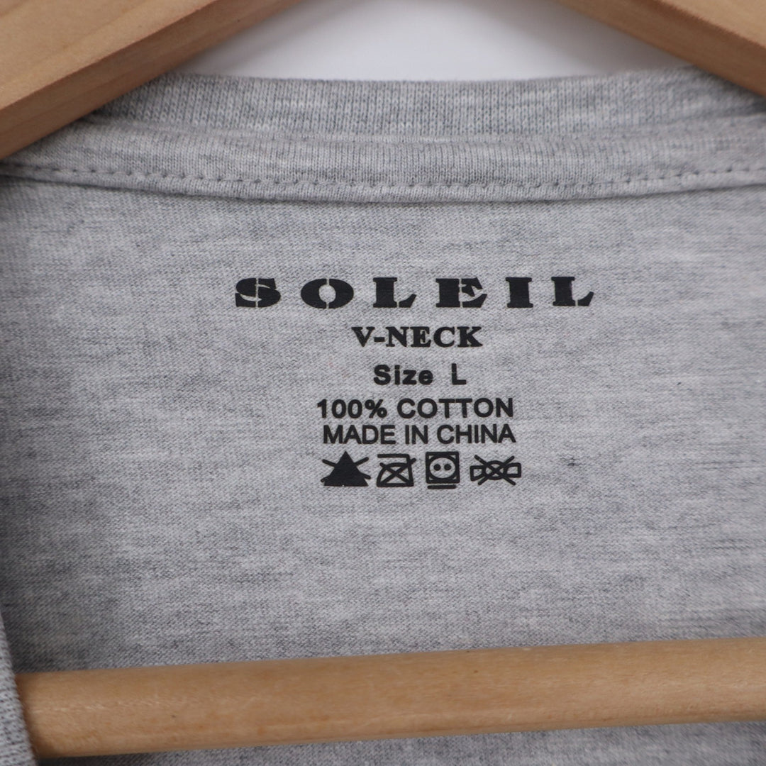 Soleil T-Shirt Womens L V-Neck Grey Jus Call Meh Trini Graphic Excellent