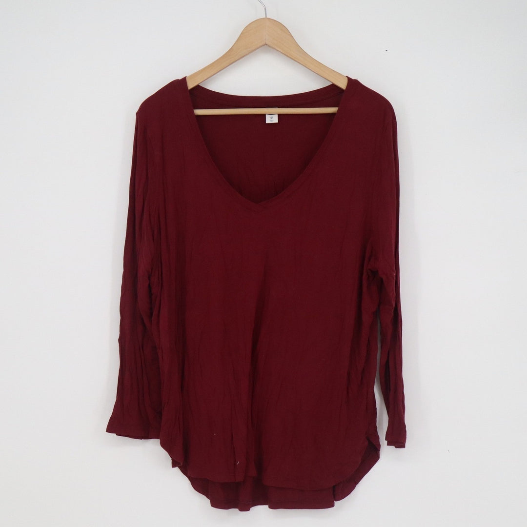 Old Navy Luxe Womens XL Burgundy V-Neck Long Sleeve Curved Hem T-Shirt Maroon