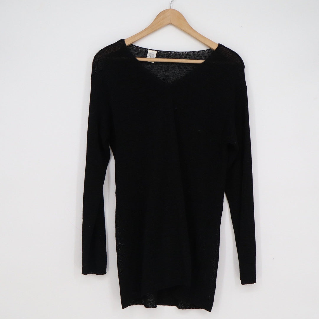 Black V-Neck Fine Knit Lightweight Sweater Long Sleeve Rayon Blend Small