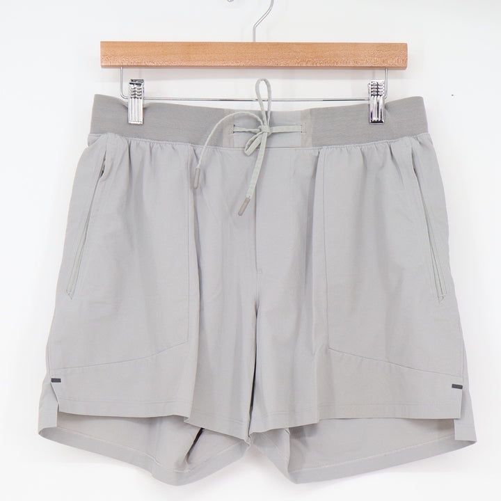 Lululemon Shorts Mens Large License to Train Grey Athletic Excellent