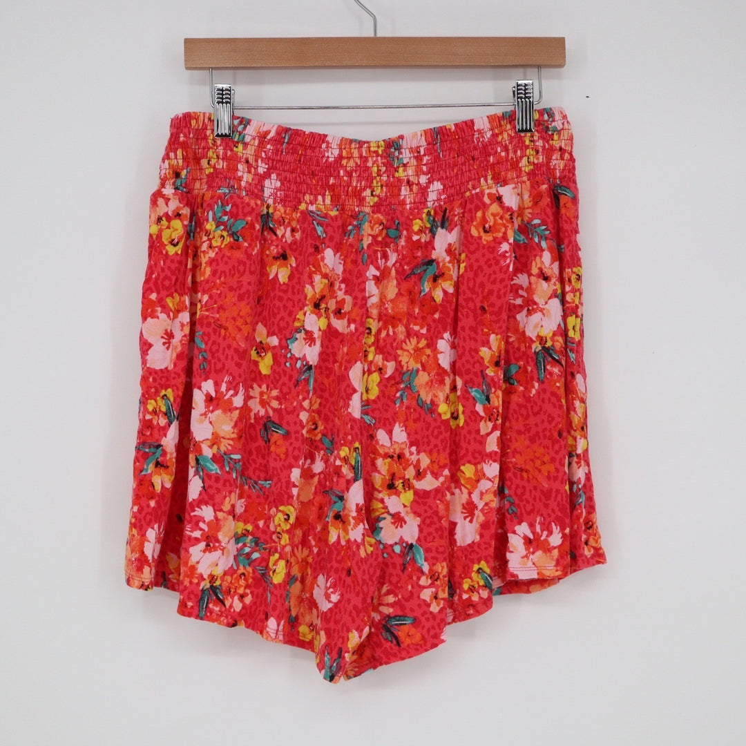 Torrid Red Floral Leopard Smocked Waist Shorts Plus Size 0 Relaxed Fit Summer