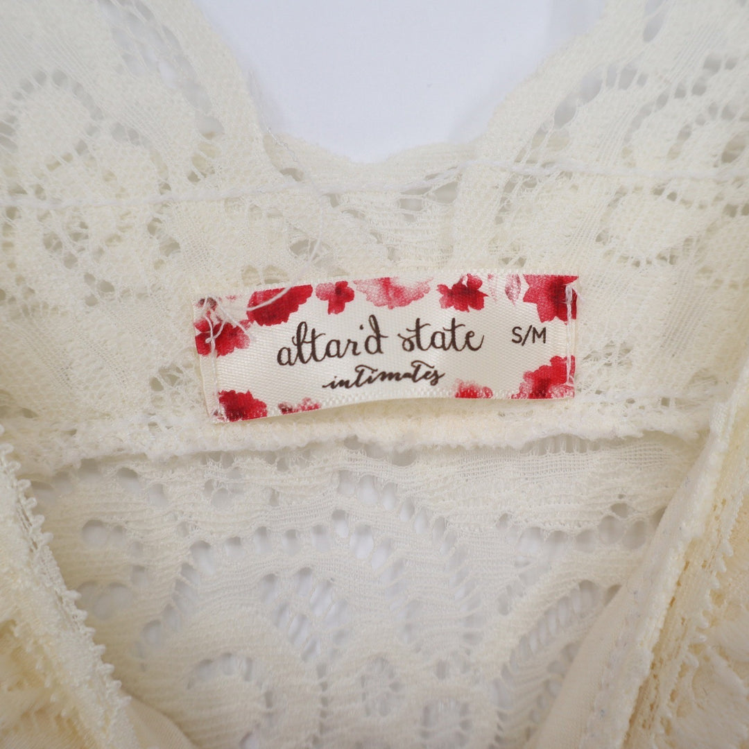 Altar'd State Intimates Cream Floral Lace Bralette V-Neck Crop Top S/M
