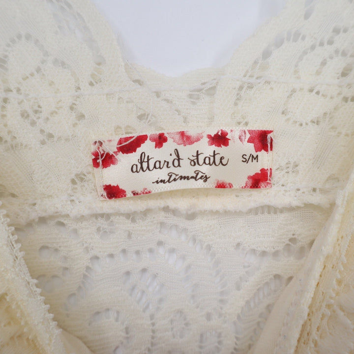 Altar'd State Intimates Cream Floral Lace Bralette V-Neck Crop Top S/M