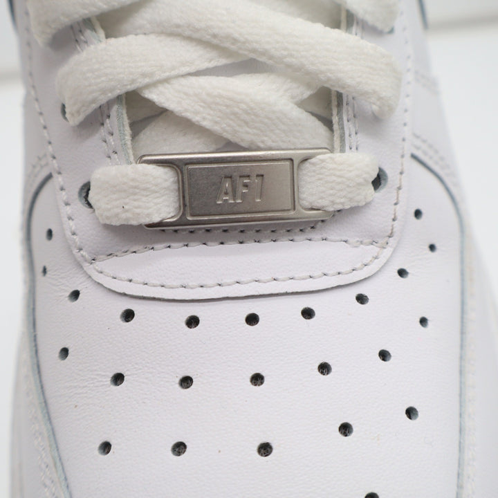 Nike Air Force 1 07 Womens 6.5 White Low Top Sneakers 315115-112 Triple White