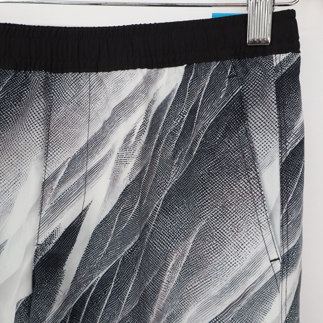 DSG Boys Agility Short Pure White AI Formation Print Size M 10-12