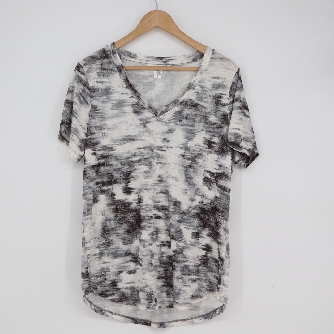 Athleta Breezy Scoop V-Neck Tee Grey White Abstract Marble Print Large