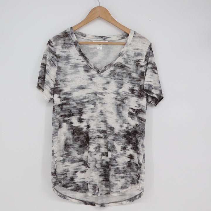 Athleta Breezy Scoop V-Neck Tee Grey White Abstract Marble Print Large