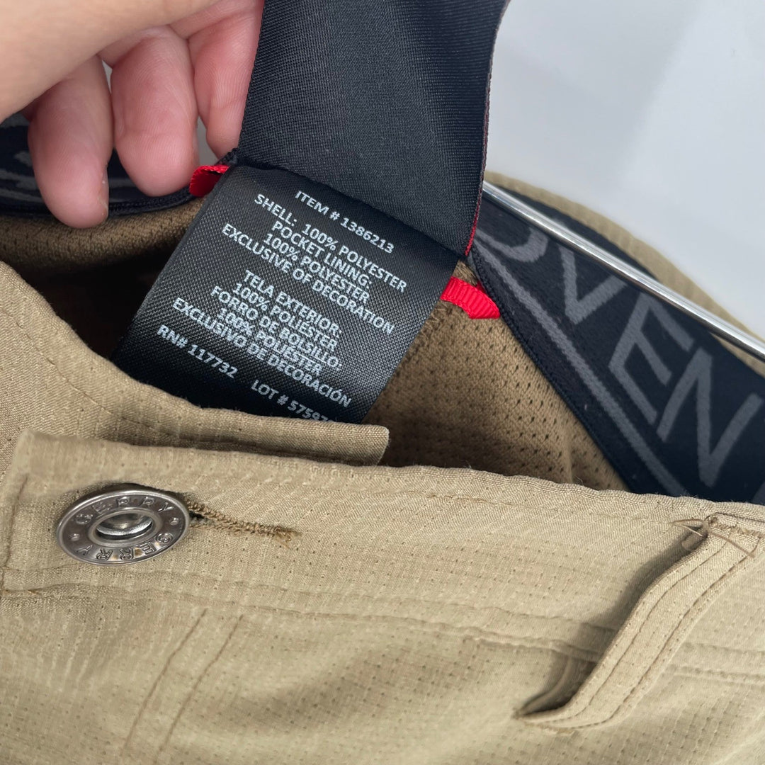 GERRY Mens Khaki Quick Dry Cargo Shorts Size 32 Outdoor Adventure