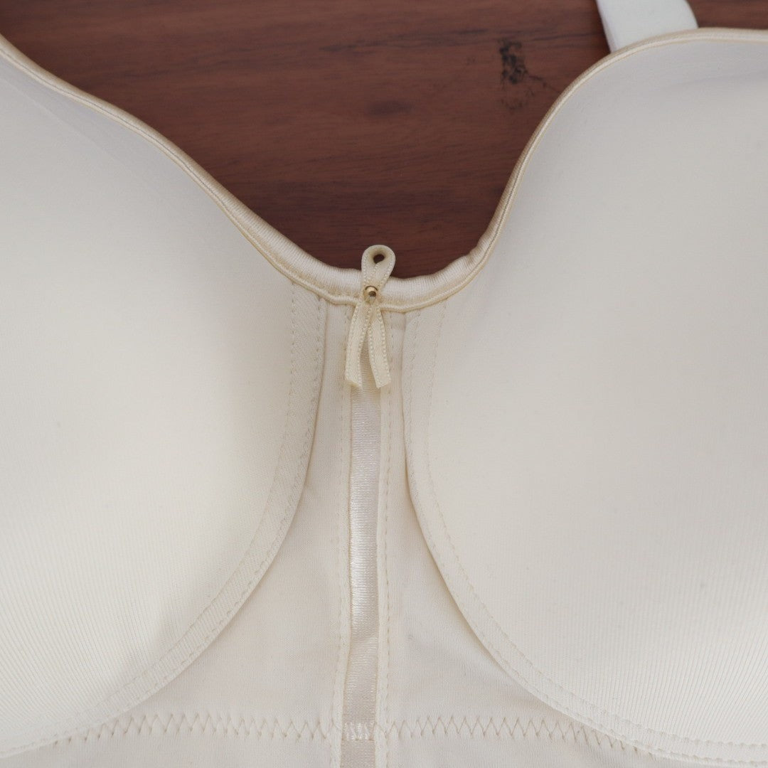 Vanity Fair Body Caress Full Coverage Wireless Bra 38DD Cream Adjustable Strap