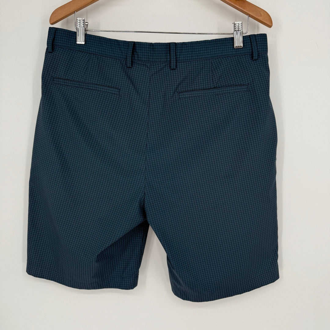 Greg Norman Sharkskin Performance Golf Shorts Mens Size 34 Teal Grid Pattern