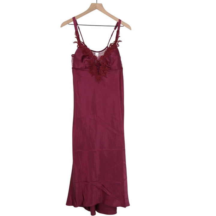Flora By Flora Nikrooz Lingerie Nightgown Womens Medium Red Satin Venise Trim
