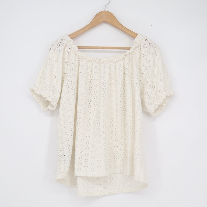Suzy Shier Cream Eyelet Off the Shoulder Peasant Blouse Large Short Sleeve Boho