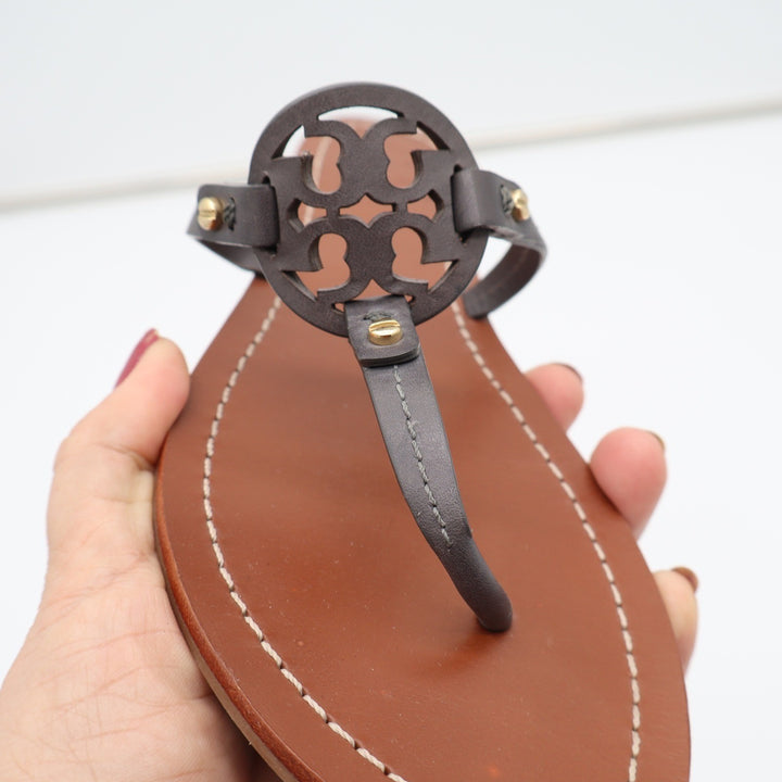 Tory Burch Sandals Womens 8 Miller Thong Flip Flop Gray Leather Logo Excellent
