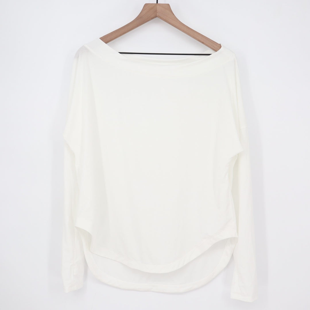 Halara T-Shirt Womens Medium White One Shoulder Long Sleeve Thumb Hole Curved He