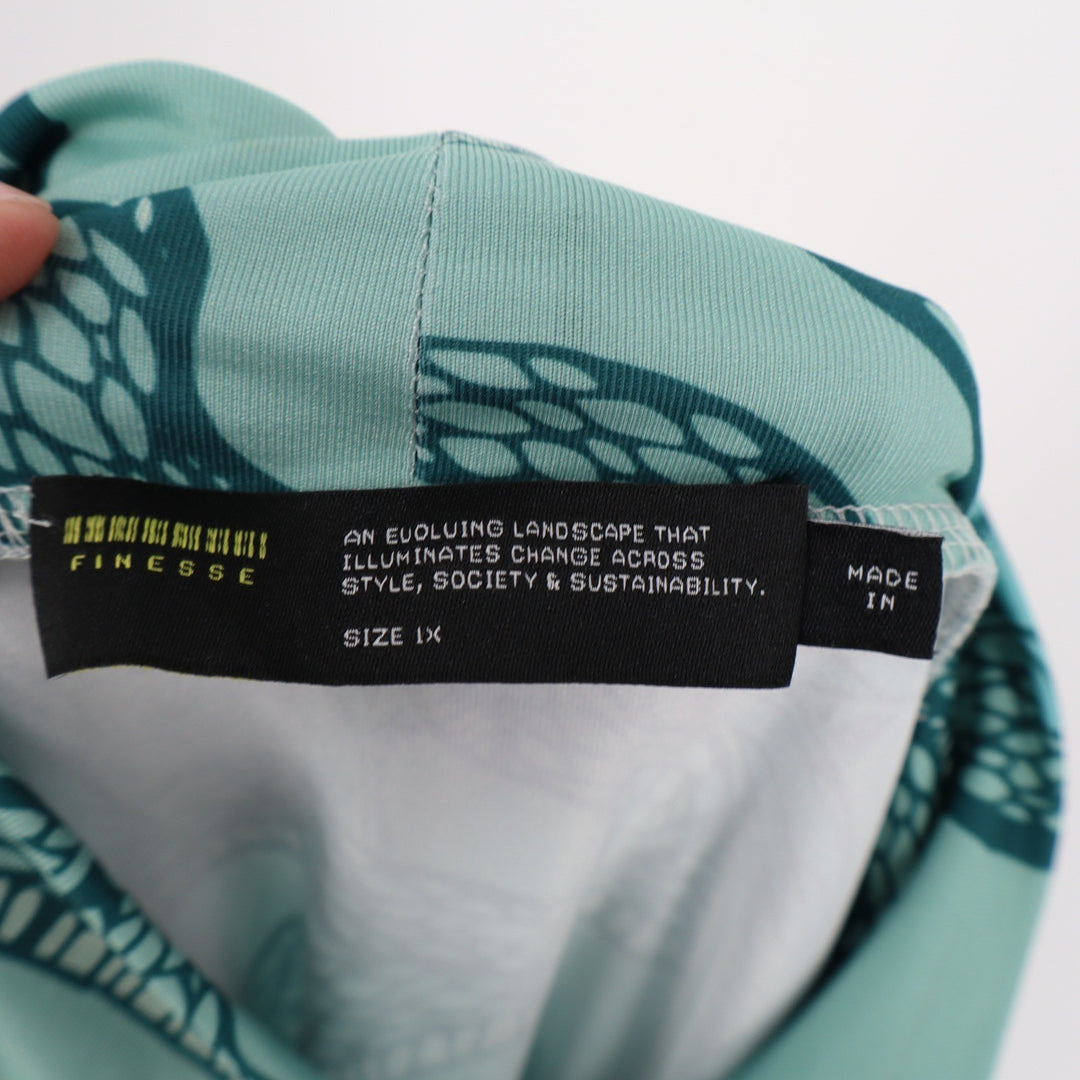 Finesse Mint Green Snake Floral Graphic Mock Neck Strappy Back Crop Top 1X