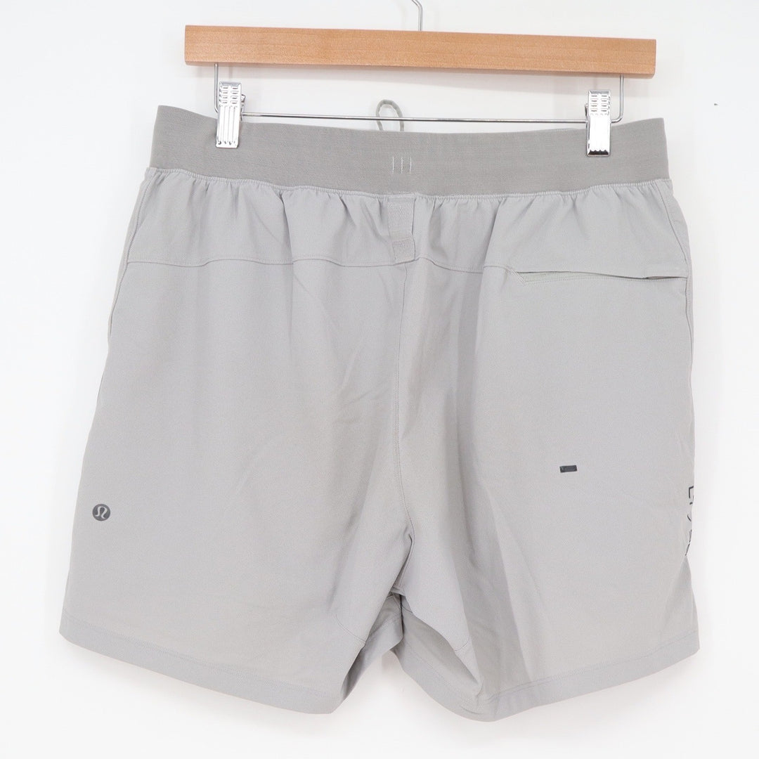 Lululemon Shorts Mens Large License to Train Grey Athletic Excellent