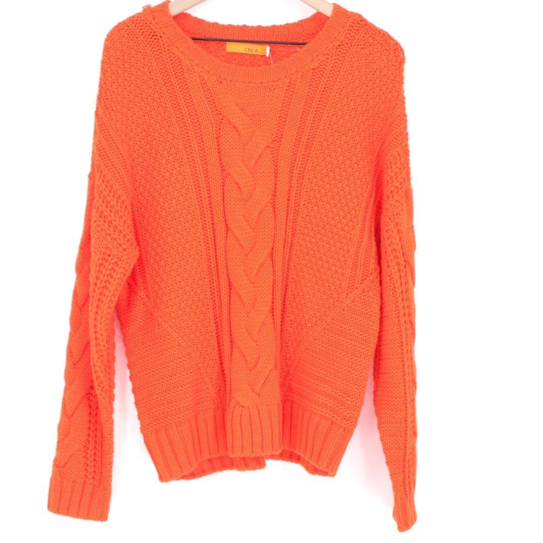 One A Riot Sweater Womens Medium Orange Cable Knit Long Sleeve Crew Neck Outdoor