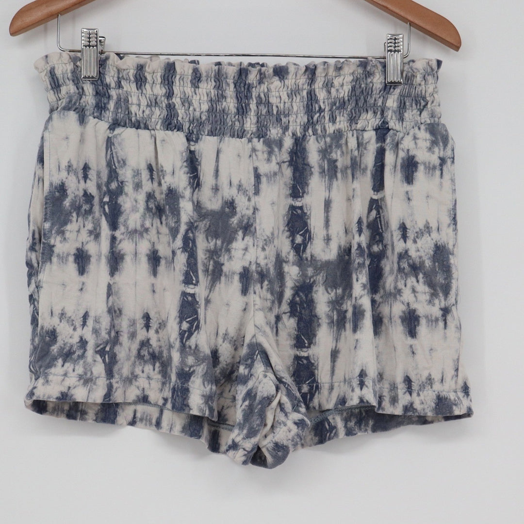 Time and Tru Womens Blue Tie Dye Smocked Waist Lounge Shorts Size L 12-14