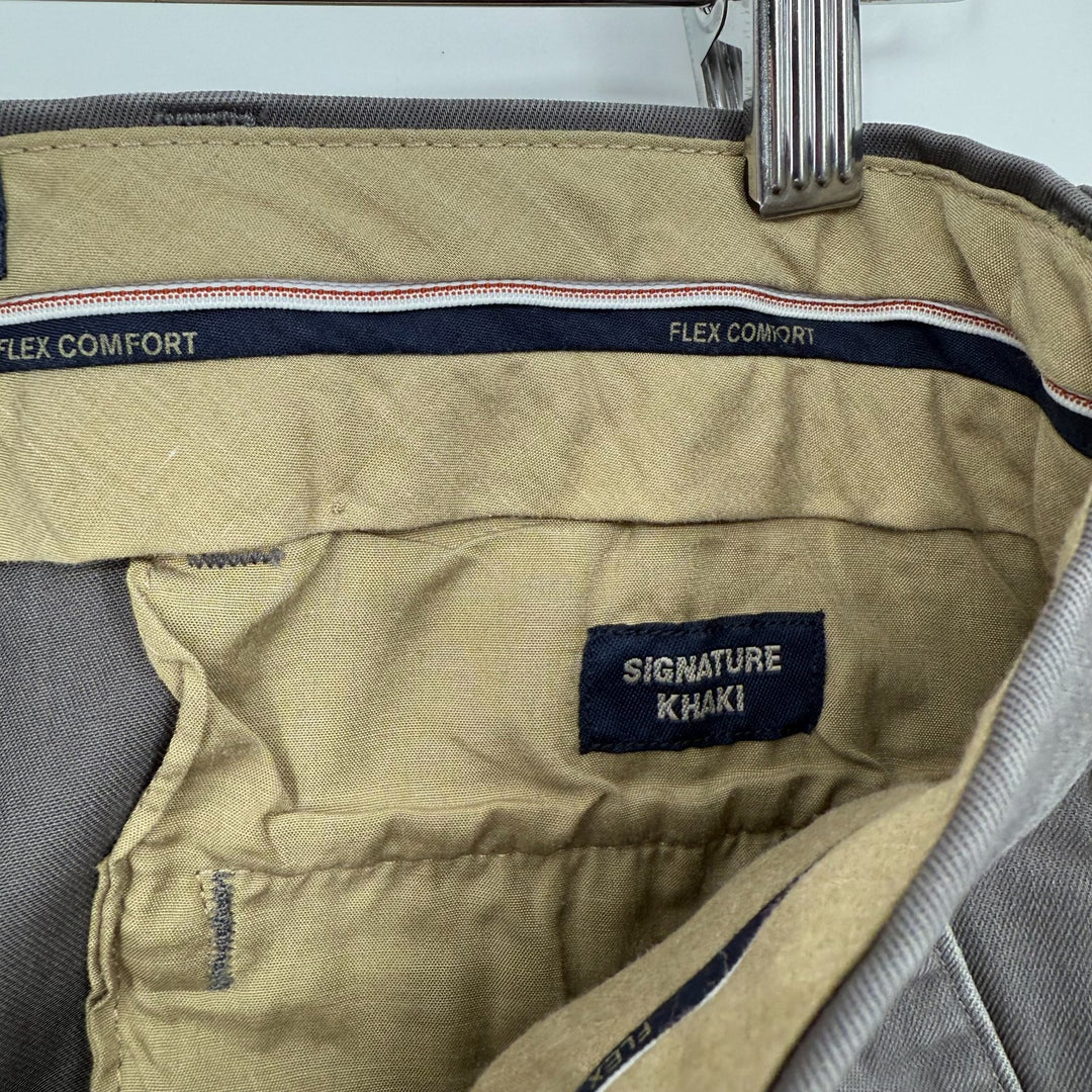 Dockers Signature Khaki Pants Mens 32x32 Gray Flex Comfort Tapered Leg Slim Fit