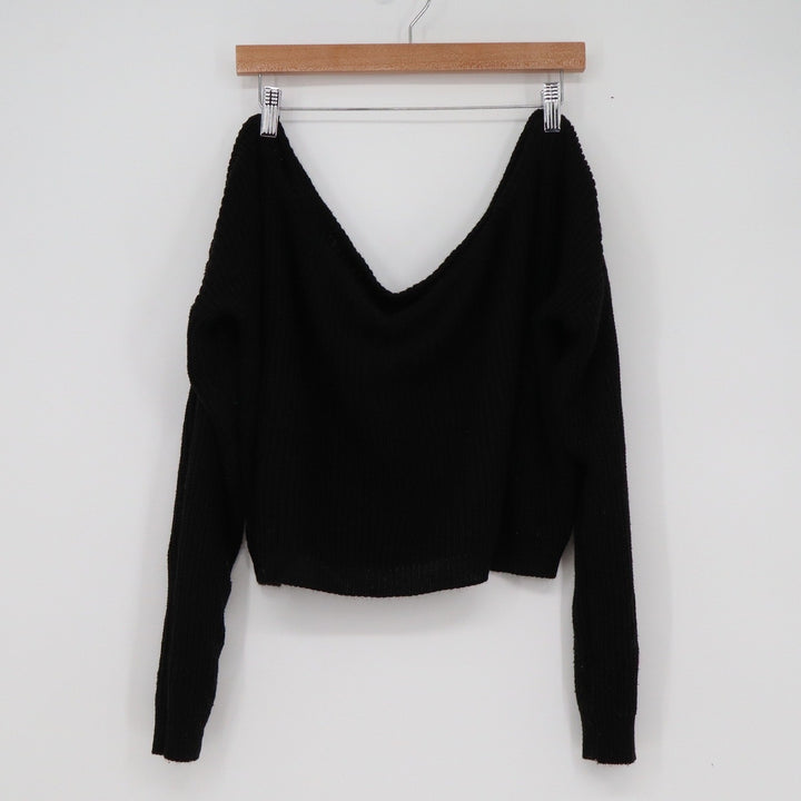 PrettyLittleThing Black Off Shoulder Cropped Knit Sweater V-Neck Ribbed M/L