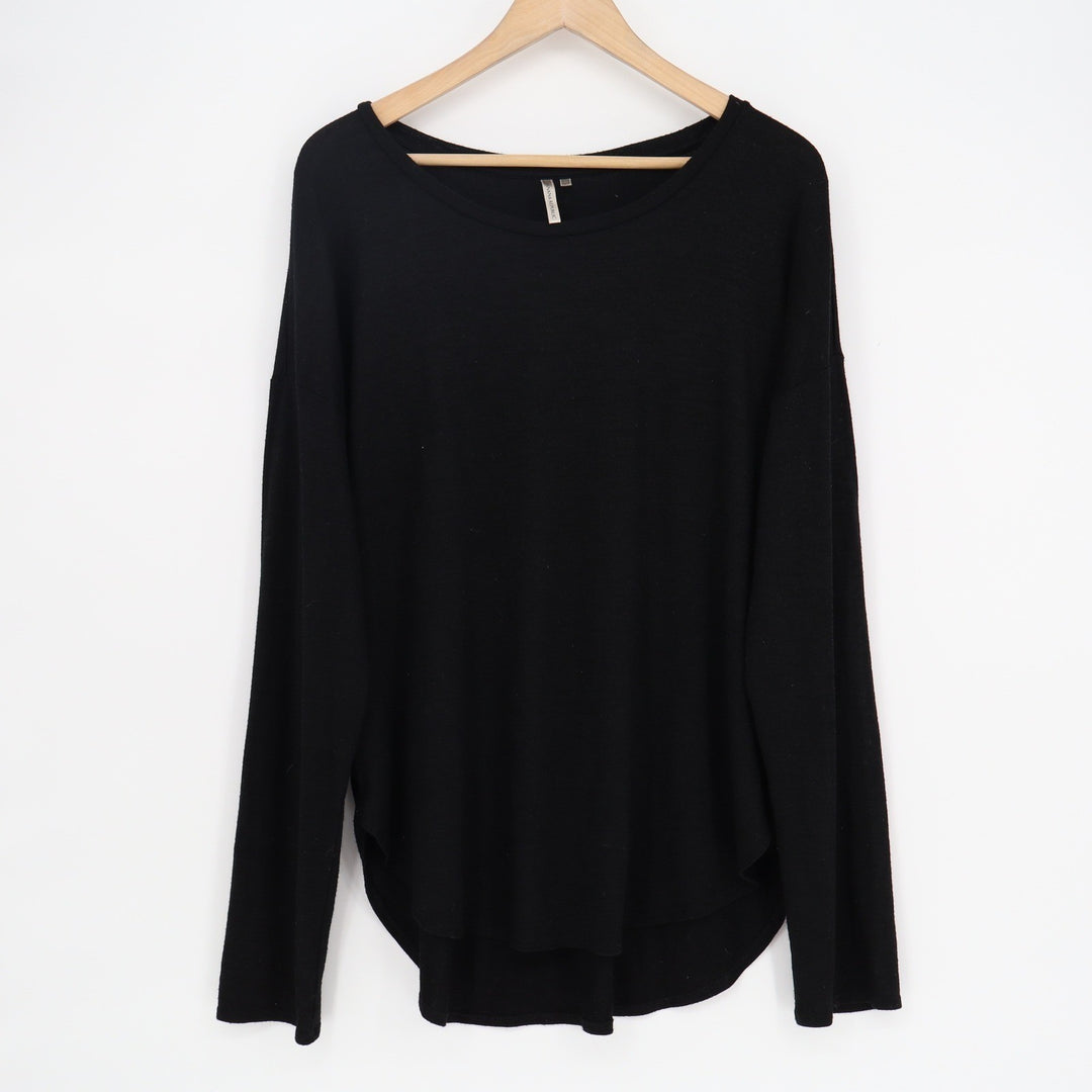 Banana Republic Kids Black Long Sleeve Scoop Neck High Low Top Size L