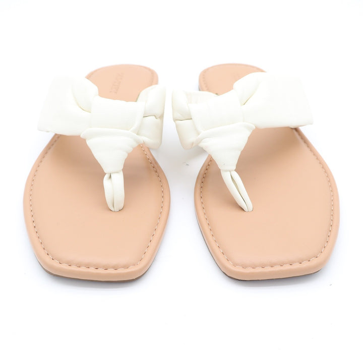 Old Navy Womens Flat Thong Sandal Bone White Knotted Square Toe 8.5