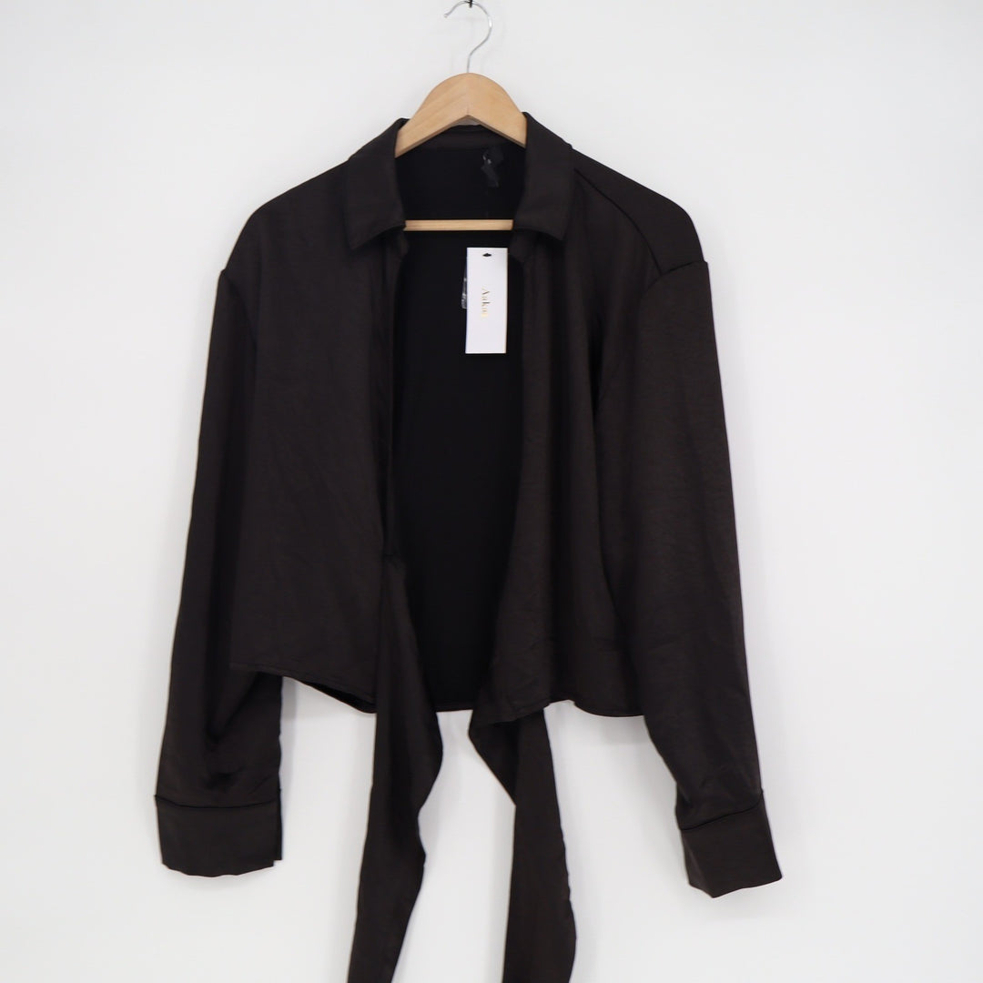 Aakaa Black Long Sleeve Tie Front Collared Crop Top Size Large