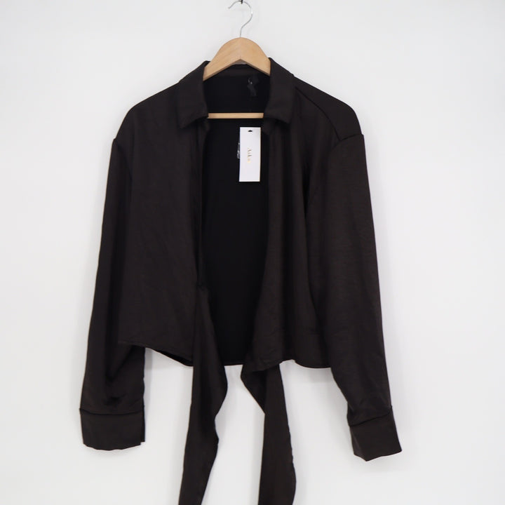 Aakaa Black Long Sleeve Tie Front Collared Crop Top Size Large