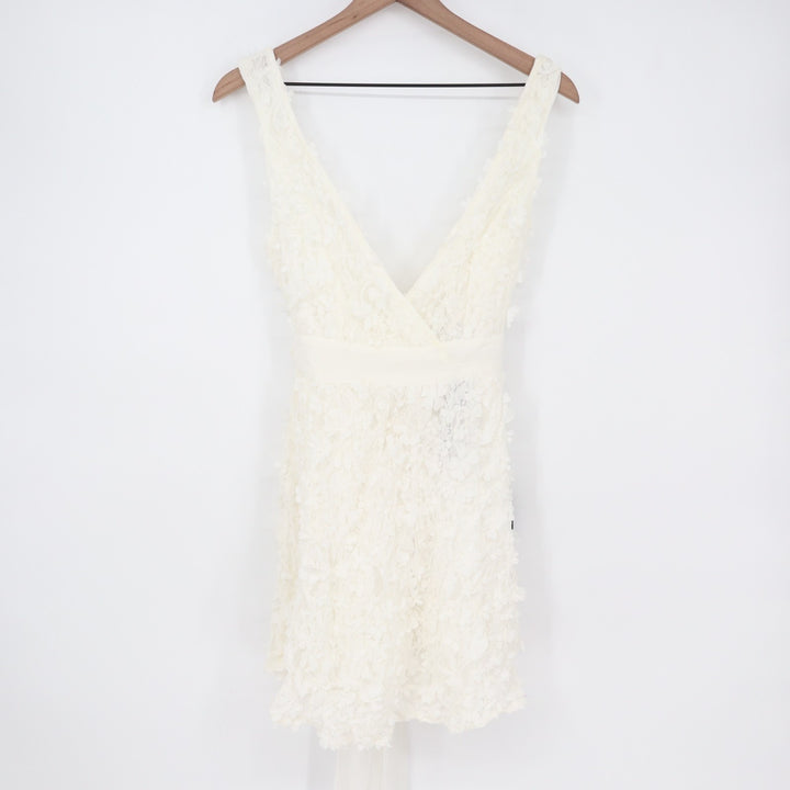 Lulus Totally Beautiful Mini Dress Womens Small White 3D Floral Tie-Strap Skater