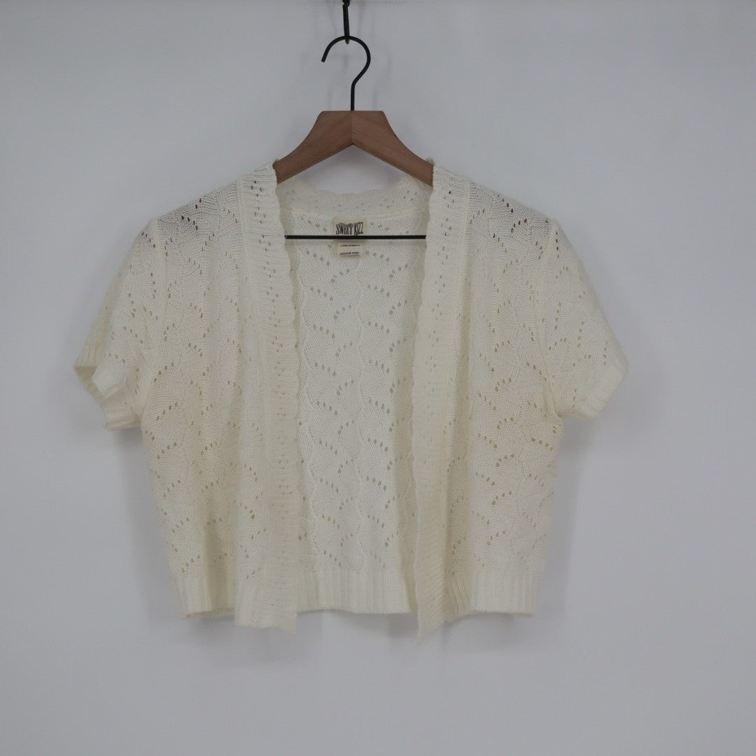 Sweet Kizz Bolero Shrug Sweater Womens M Ivory Short Sleeve Open Front Outdoor