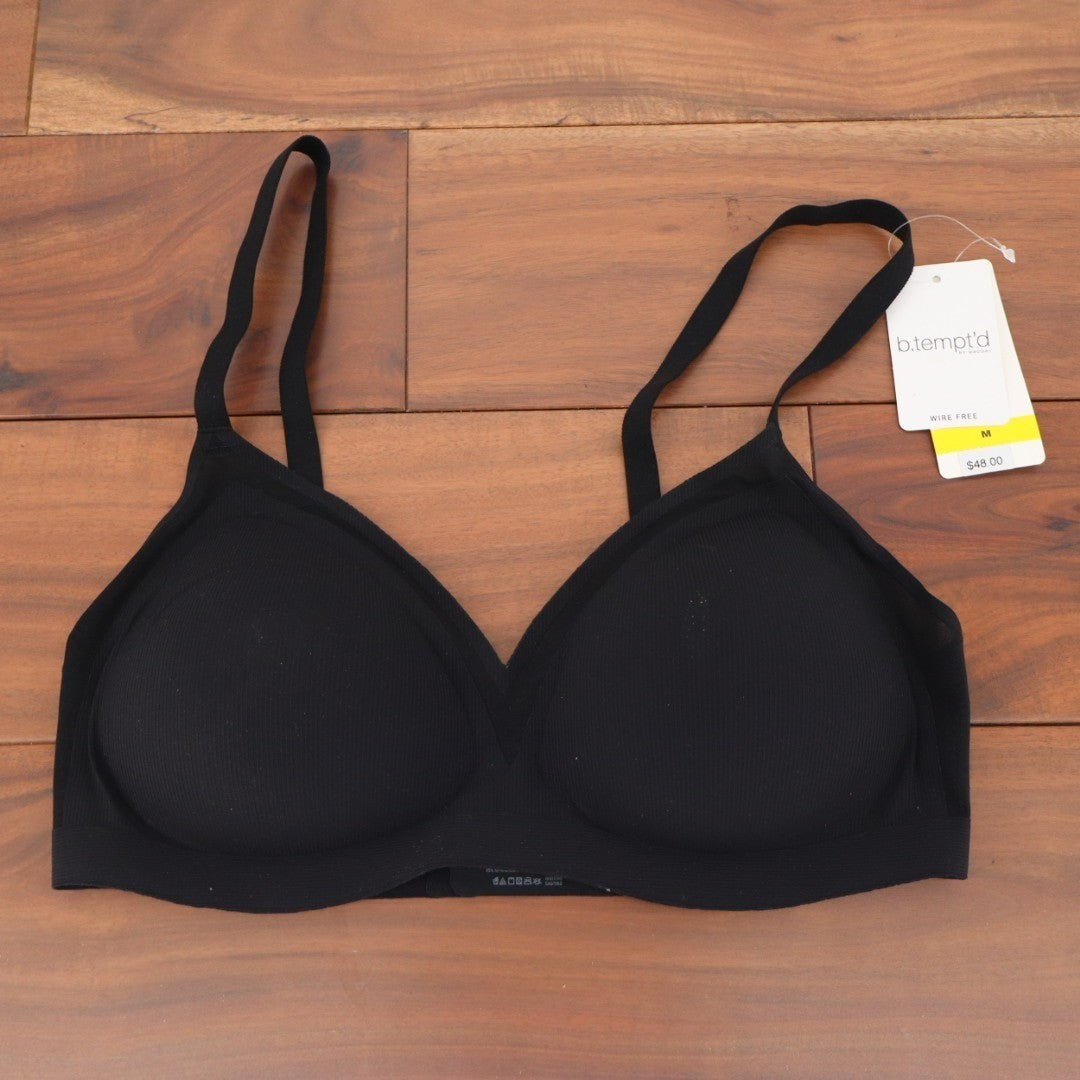 B. Tempt'd by Wacoal B. Wow'd Modern Wire Free Bra Medium Black Adjustable Strap