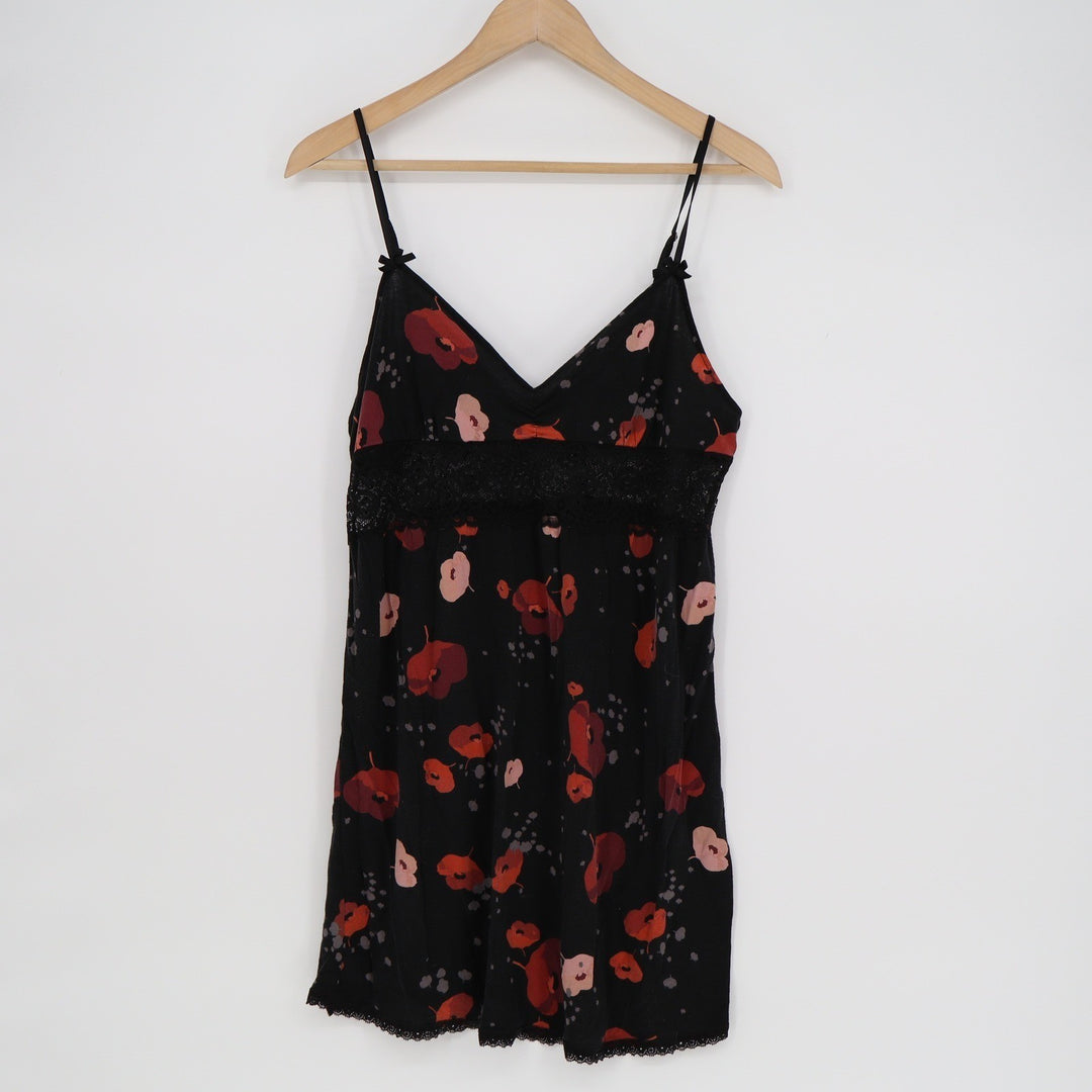 Gilligan & O'Malley Black Red Floral Lace Trim Chemise Nightgown Size M