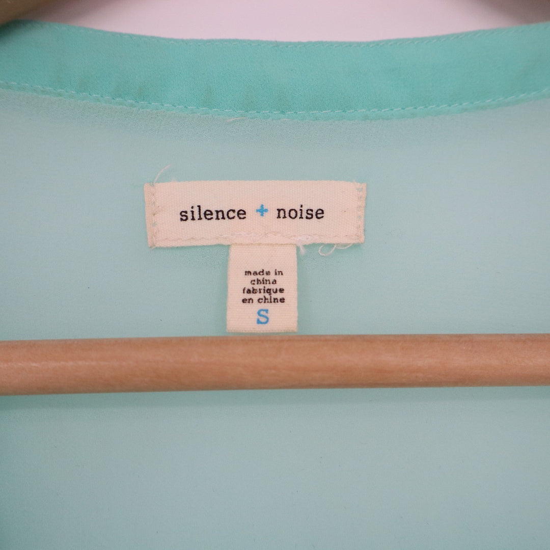 Silence + Noise Mint Green Sheer Chiffon Button Down Blouse V-Neck Small 13606