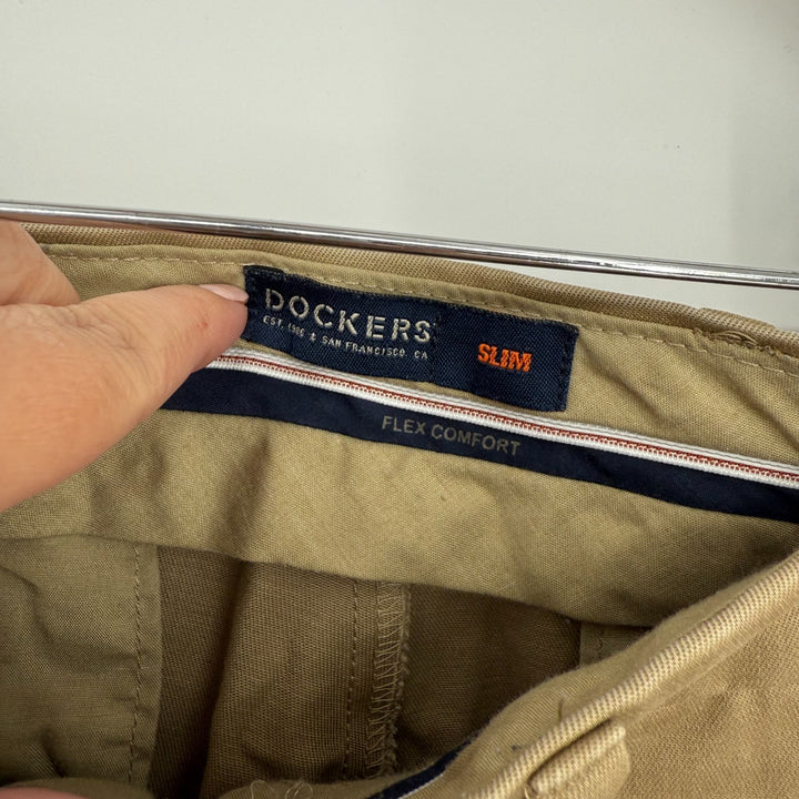 Dockers Flex Comfort Pants Men 32 X 32 Khaki Slim Fit Cotton Stretch Tapered Leg