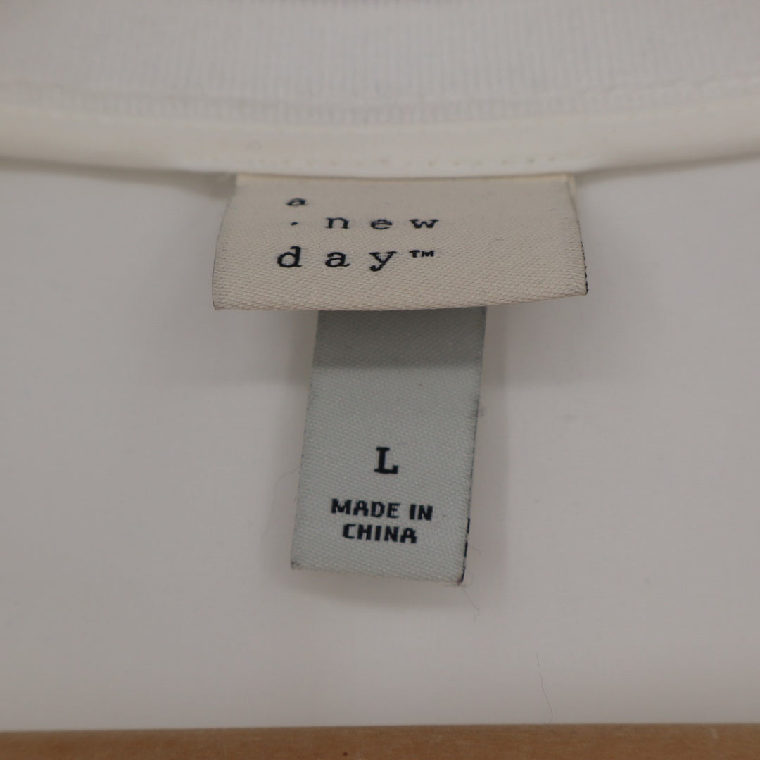 A New Day Tank Top Womens Large White Polyester Stretch V Neck Double Lined