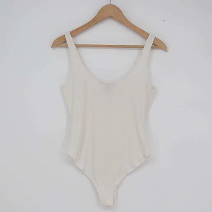Forever 21 Womens Ribbed Scoop Neck Bodysuit Cream Off-White Size M
