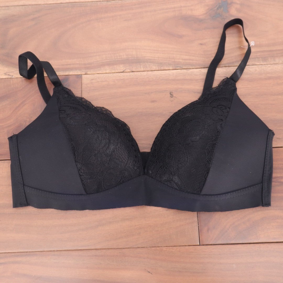 Strm Line Intimates T-Shirt Bra Womens 36B Black Lace Detail Adjustable Strap