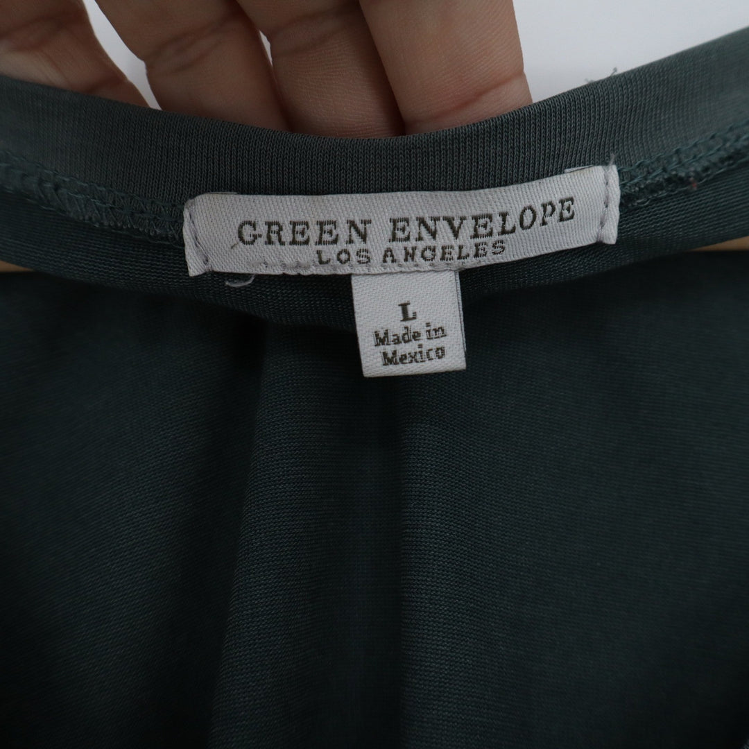 Green Envelope Los Angeles Womens V-Neck Pocket T-Shirt Dark Green Large