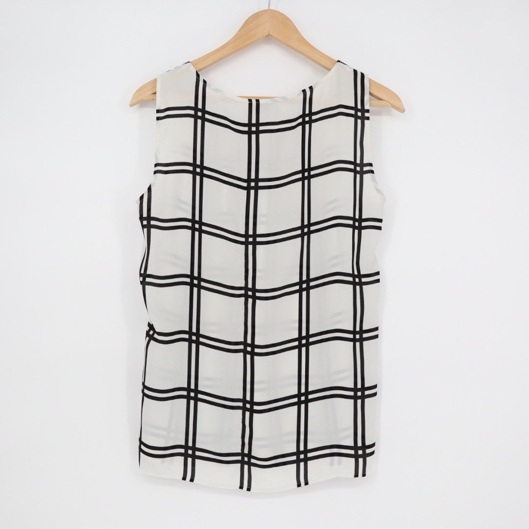 LOFT Outlet White Black Plaid Pleated Sleeveless Shell Top Womens M
