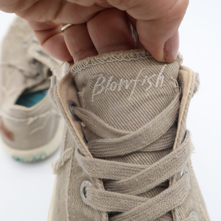 Blowfish Malibu Womens 8 Khaki Canvas Frayed Distressed Low Top Sneakers