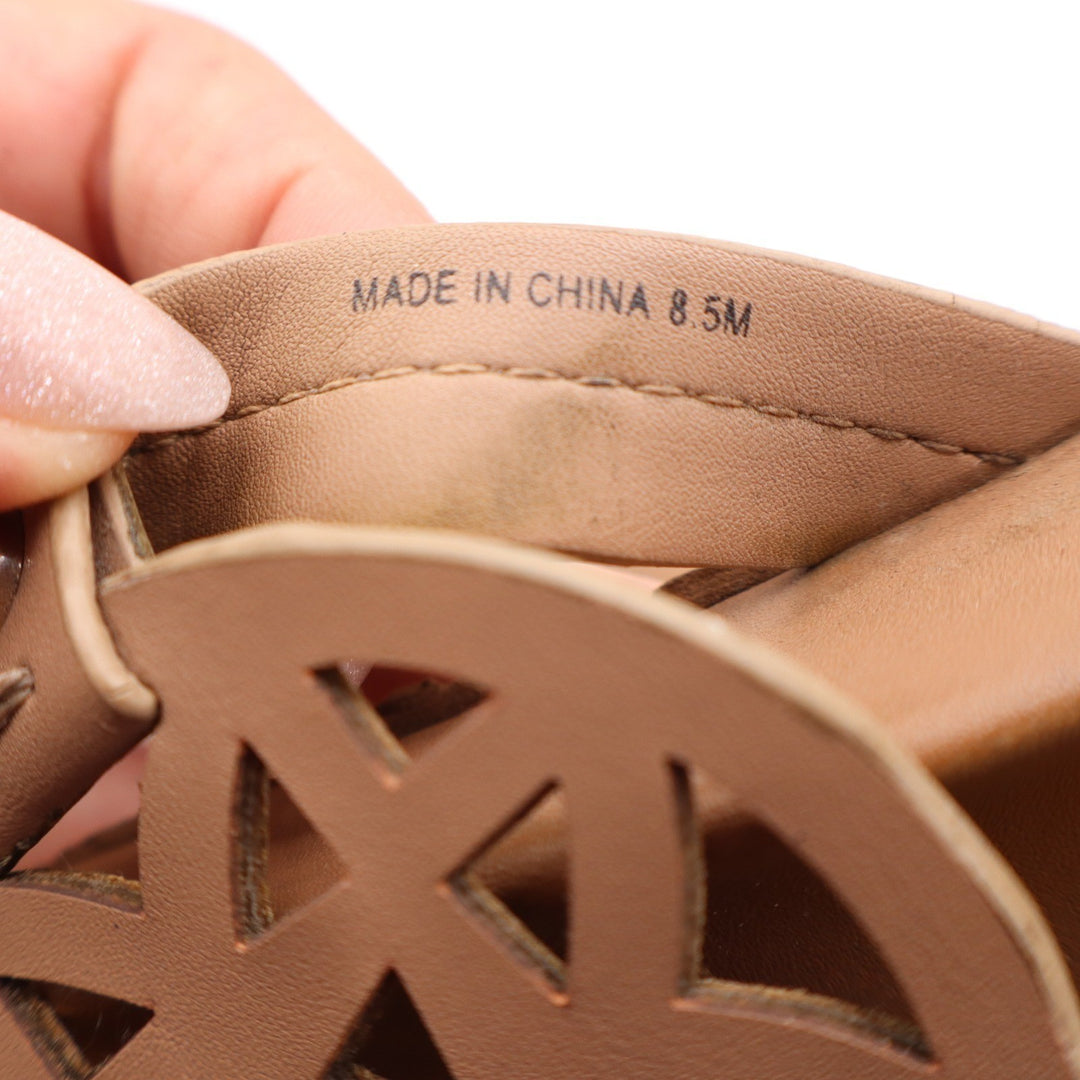 Tan Geometric Cutout Medallion Thong Sandals Womens 8.5 Platform Flip Flops