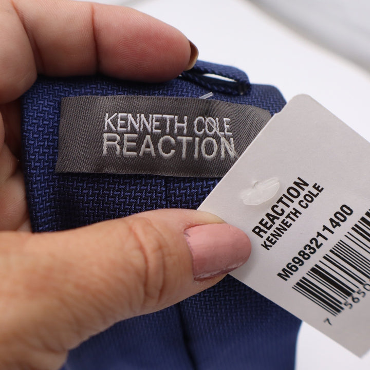 Kenneth Cole Reaction Mens Blue Textured 100% Silk Necktie NEW