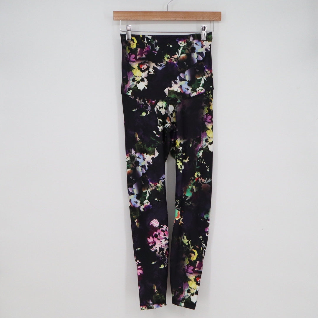 Old Navy Active Powersoft Extra High-Rise Leggings Black Floral Small Go-Dry